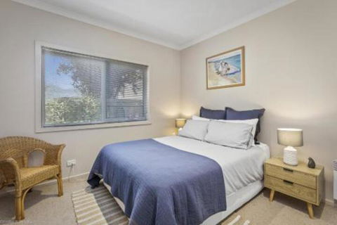 DRIFTWOOD VILLA Free Wifi Walk To Beach - Accommodation Redcliffe 4