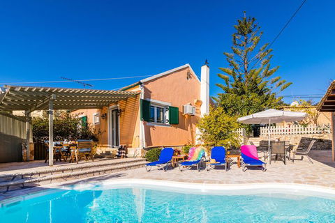 Red Bluff Beach House - Accommodation Redcliffe 1