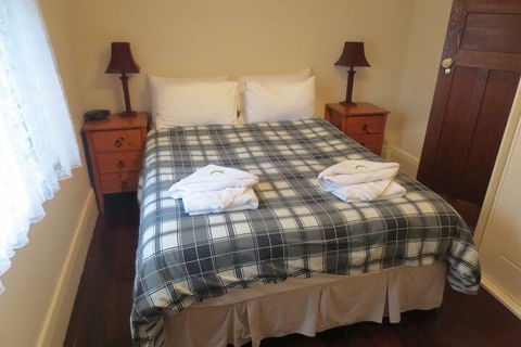 Glenelg Holiday Corporate Accommodation - Accommodation Redcliffe 5