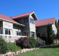 Alpine Stag Lodge Unit 2 - Accommodation Redcliffe