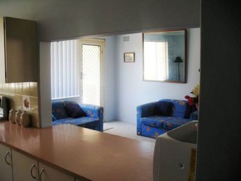 Pacific Court 8 - Accommodation Redcliffe 3