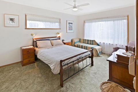 Sama Sama Walking Distance To Town & Water - Accommodation Redcliffe 5