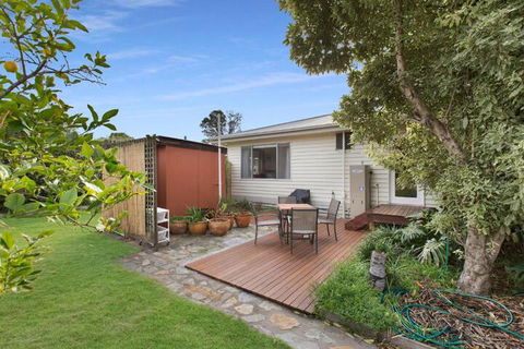 Sama Sama Walking Distance To Town & Water - Accommodation Redcliffe 4