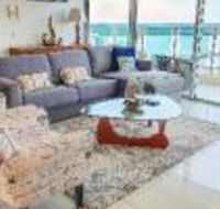 ZEN by THE WATER Darwins Premier Family Retreat - Accommodation Redcliffe