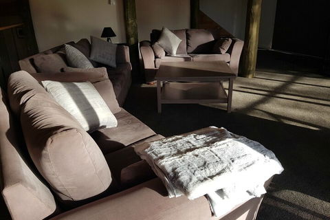Moondance Lodge - Accommodation Redcliffe 4