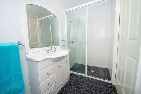 Ajax Avenue 2 / 35 Nelson Bay - Accommodation Redcliffe 3