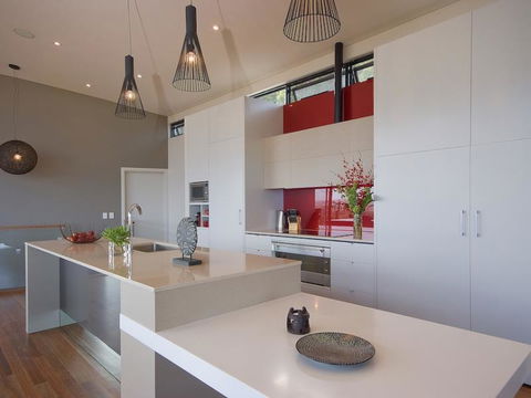 The McLaren Eye Holiday House - Accommodation Redcliffe 1