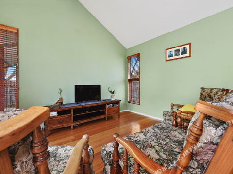Family Friendly Weatherboard Cottage - Accommodation Redcliffe 6