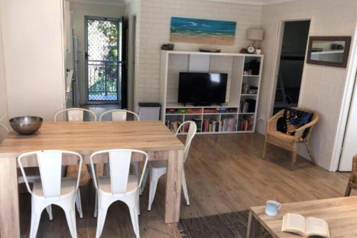 Booti Booti NSW Accommodation Redcliffe