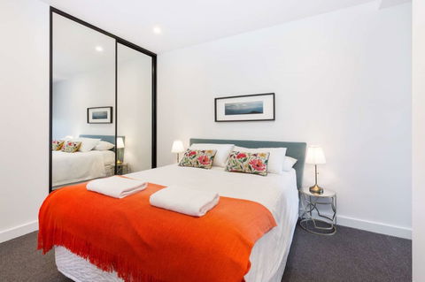 Caulfield North Executive - Accommodation Redcliffe 2