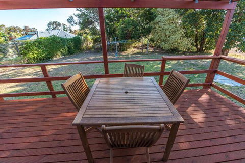 Miramar Cottage - Accommodation Redcliffe 3