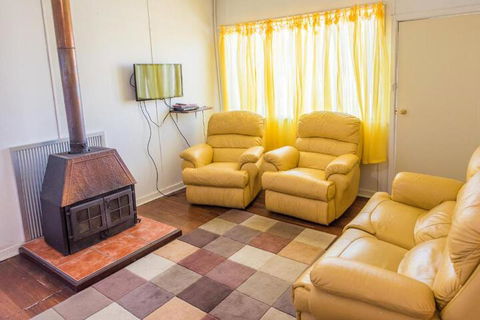 Miramar Cottage - Accommodation Redcliffe 6