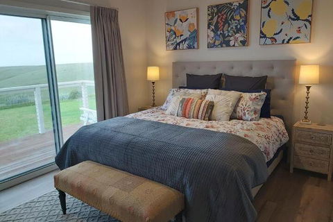Coastal Lodge - Accommodation Redcliffe 4