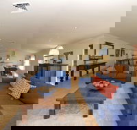 Marine Dr 2 / 70 Fingal Bay - Accommodation Redcliffe