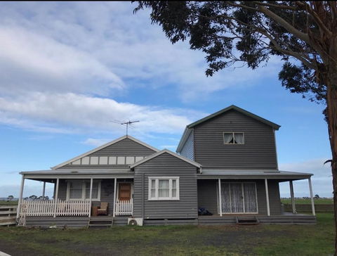 Farm Stay On Horse Property - Accommodation Redcliffe 6