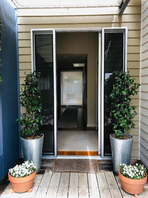 The Point BnB - Accommodation Redcliffe 5