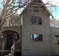 Powderhounds - Accommodation Redcliffe