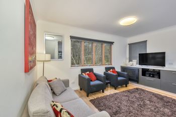 Crooked 1 - Accommodation Redcliffe 5