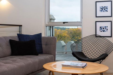 Luxury East Melbourne Apartment - Accommodation Redcliffe 5