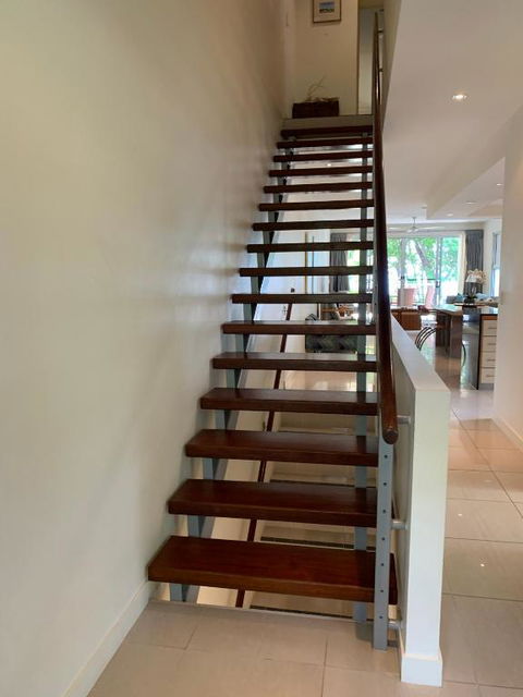 Beach House Apartment 1 - Accommodation Redcliffe 4