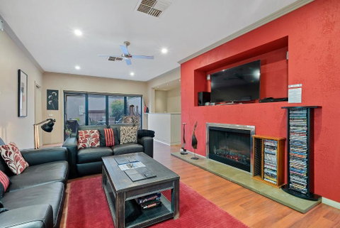 About Time Retreats Studio Seven - Accommodation Redcliffe 1