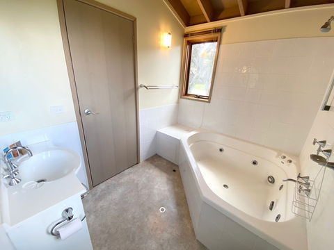 Powderkeg - Accommodation Redcliffe 6