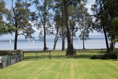 Paradise Beach Apartments - Accommodation Redcliffe 4