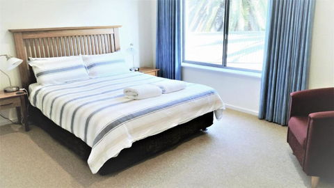 Port Elliot Beachcomber - Accommodation Redcliffe 2