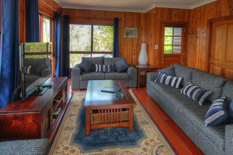 Glendell Cottage - Accommodation Redcliffe 6