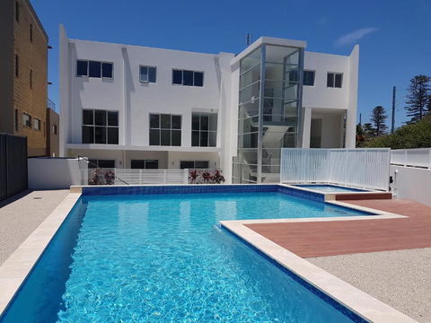 Kiama Harbour View - Accommodation Redcliffe 6
