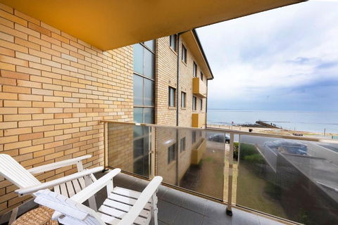 Hibiscus Court Unit 4 24 North St. Forster - Accommodation Redcliffe 5