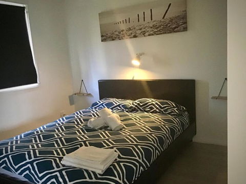 Ocean View Villas - Accommodation Redcliffe 5