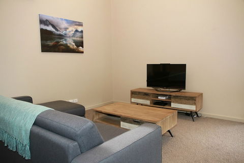 Woollybutt - Accommodation Redcliffe 6