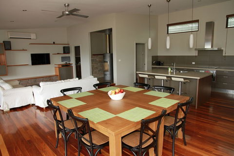 Woollybutt - Accommodation Redcliffe 4