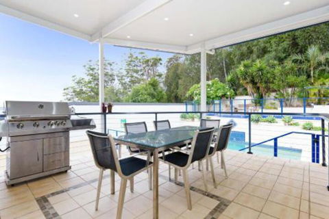 Kallaroo Street 3 Corlette - Accommodation Redcliffe 0