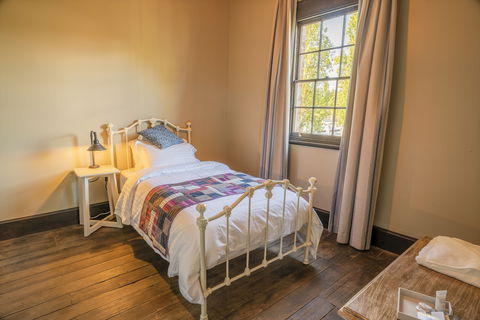 Hosies - Accommodation Redcliffe 2