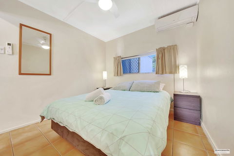 Driftwood On The Beach - Accommodation Redcliffe 5