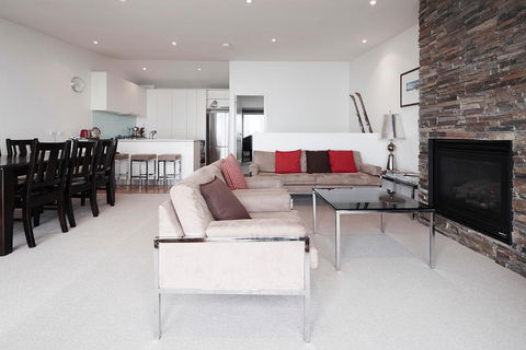 K2 12 - Accommodation Redcliffe 3