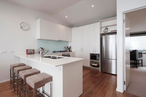 K2 12 - Accommodation Redcliffe 2