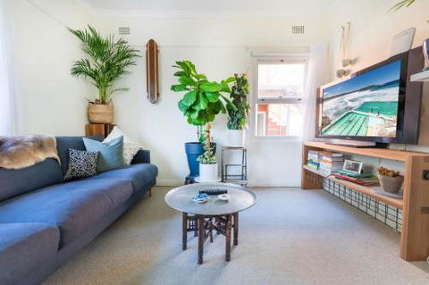 Beautiful Beach Home In Superb Location - Accommodation Redcliffe 4