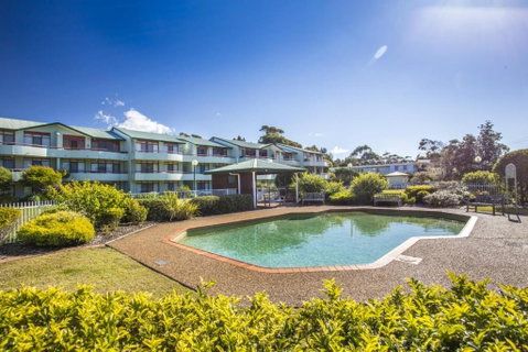 Fathoms 6 Mollymook - Accommodation Redcliffe 2