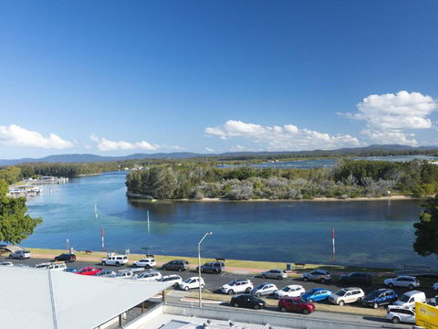 Forster Towers 54 With Lake & Ocean Views - Accommodation Redcliffe 6