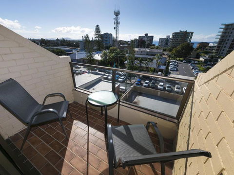 Forster Towers 54 With Lake & Ocean Views - Accommodation Redcliffe 2
