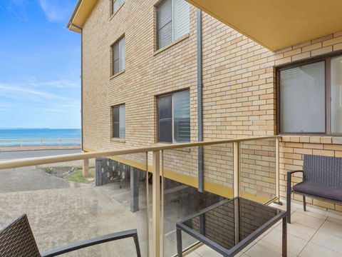 Hibiscus Court 2 Forster Main Beach! - Accommodation Redcliffe 2