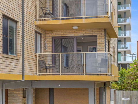 Hibiscus Court 2 Forster Main Beach! - Accommodation Redcliffe 1