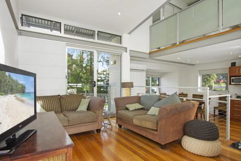Mollymook Townhouse Shepherd Street 3 / 13 - Accommodation Redcliffe 3