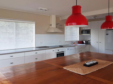 Riverwatch - Accommodation Redcliffe 6