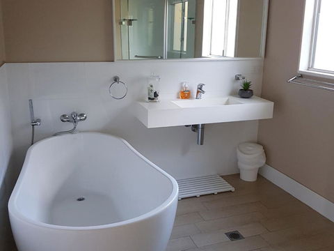 Riverwatch - Accommodation Redcliffe 4