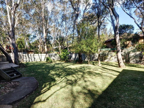 Pet Friendly Summer Cottage - Accommodation Redcliffe 2