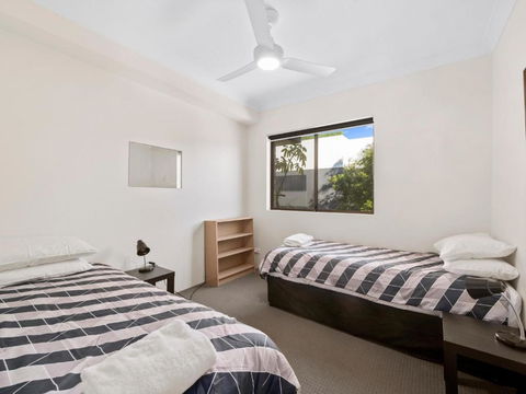 Hawaiian Gardens Unit 22 - Accommodation Redcliffe 5